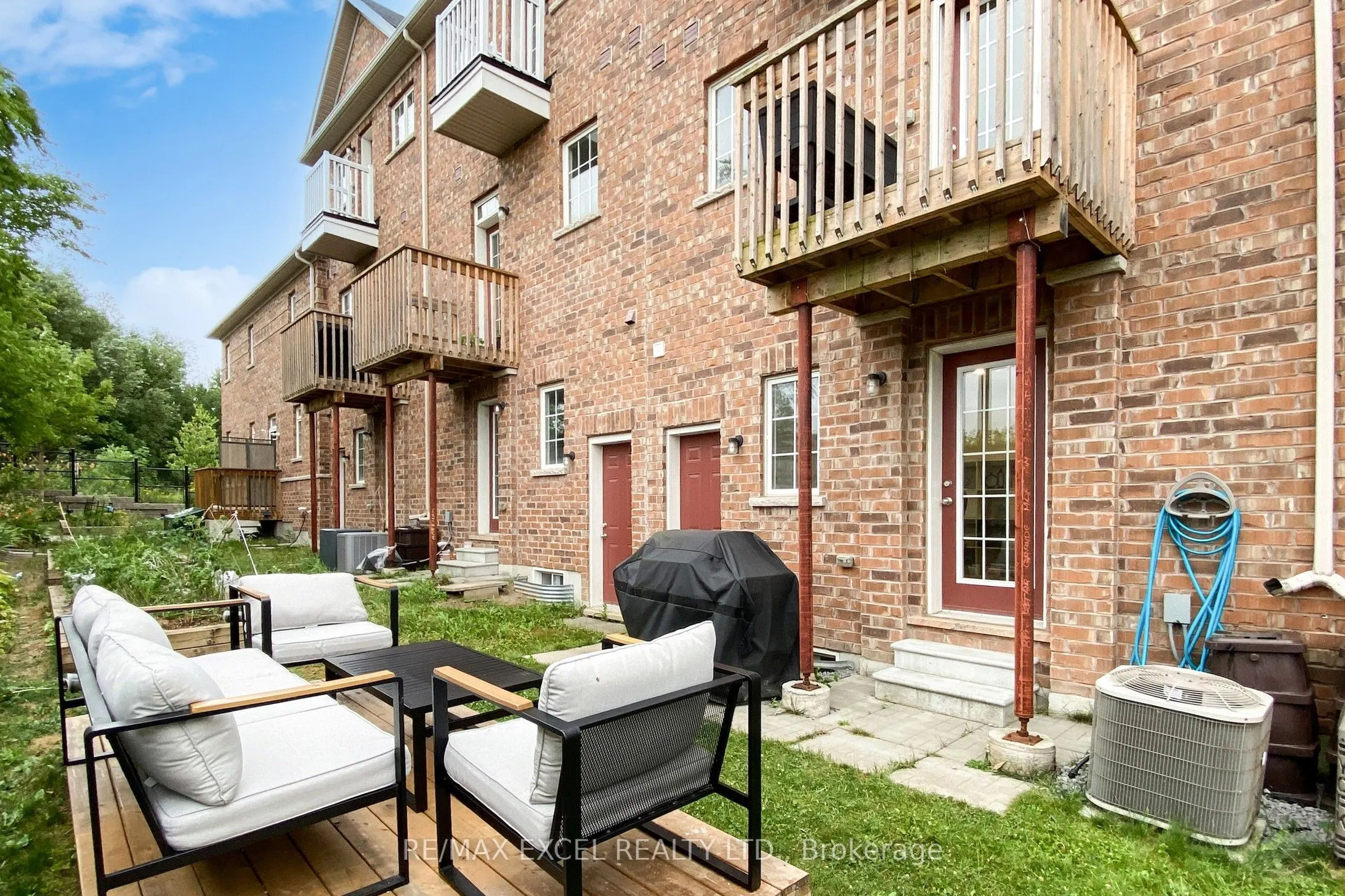 30 Roy Grove Way, #52