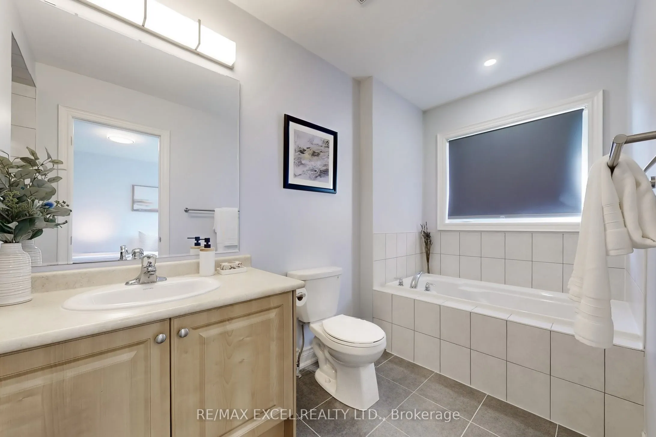 30 Roy Grove Way, #52
