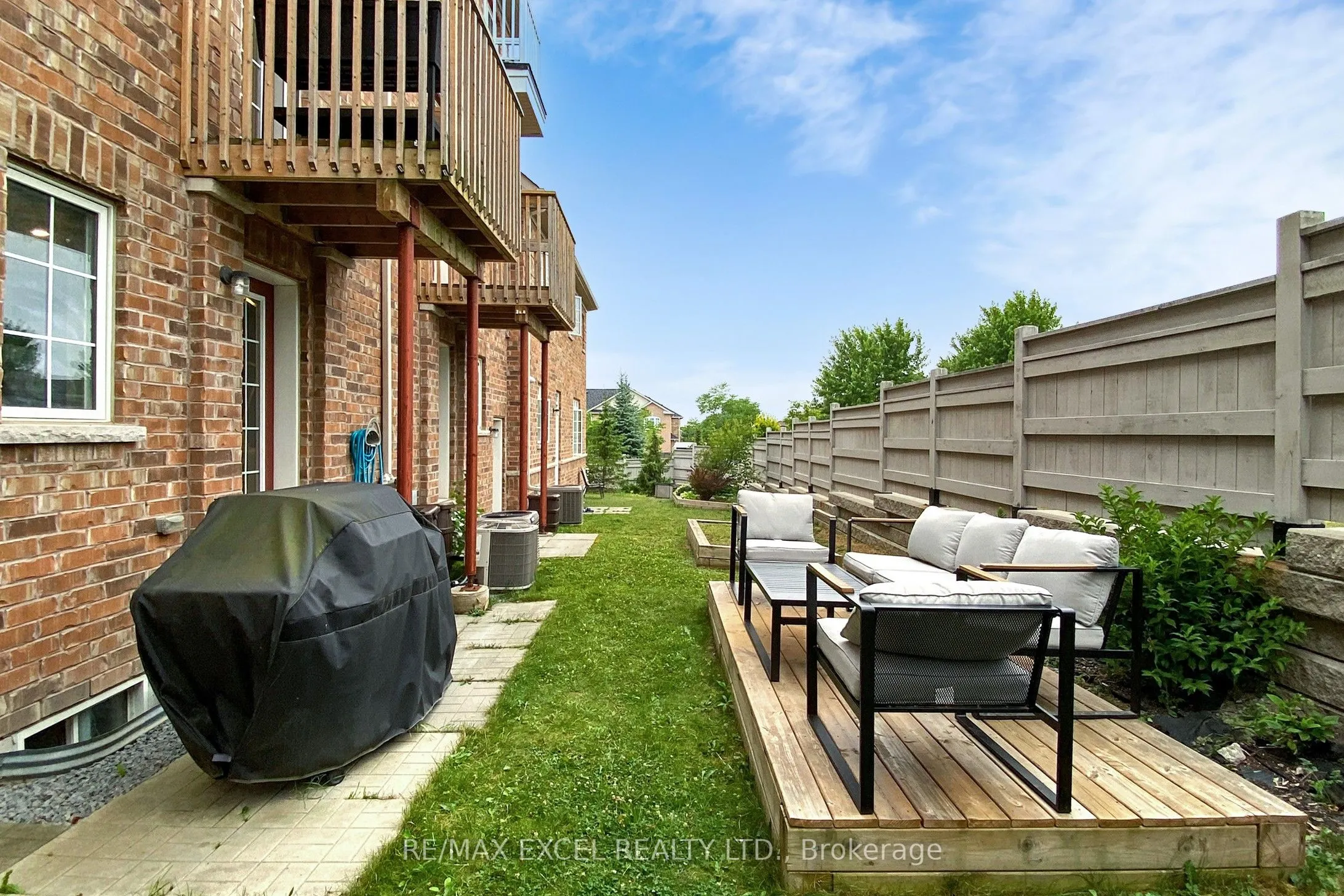 30 Roy Grove Way, #52