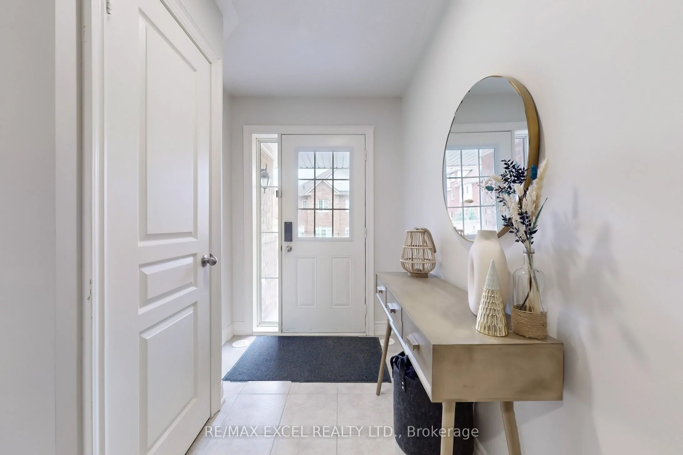 30 Roy Grove Way, #52