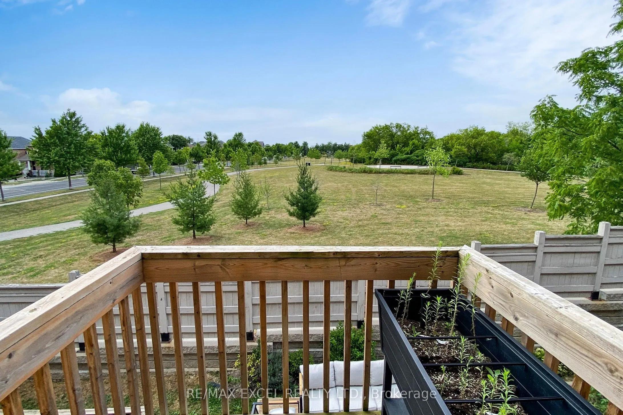 30 Roy Grove Way, #52