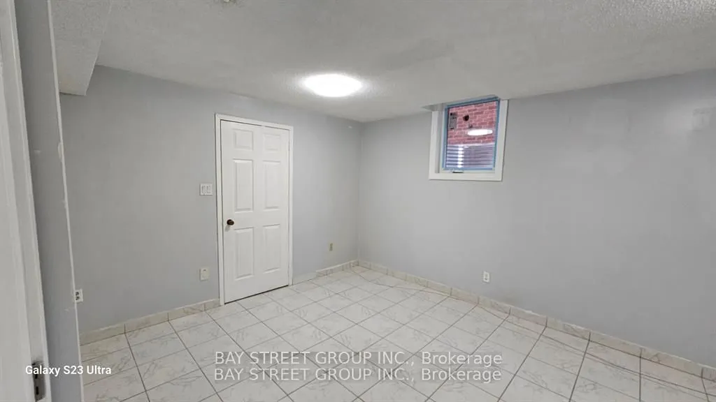 627 Aberdeen Avenue N, #BASEMEN