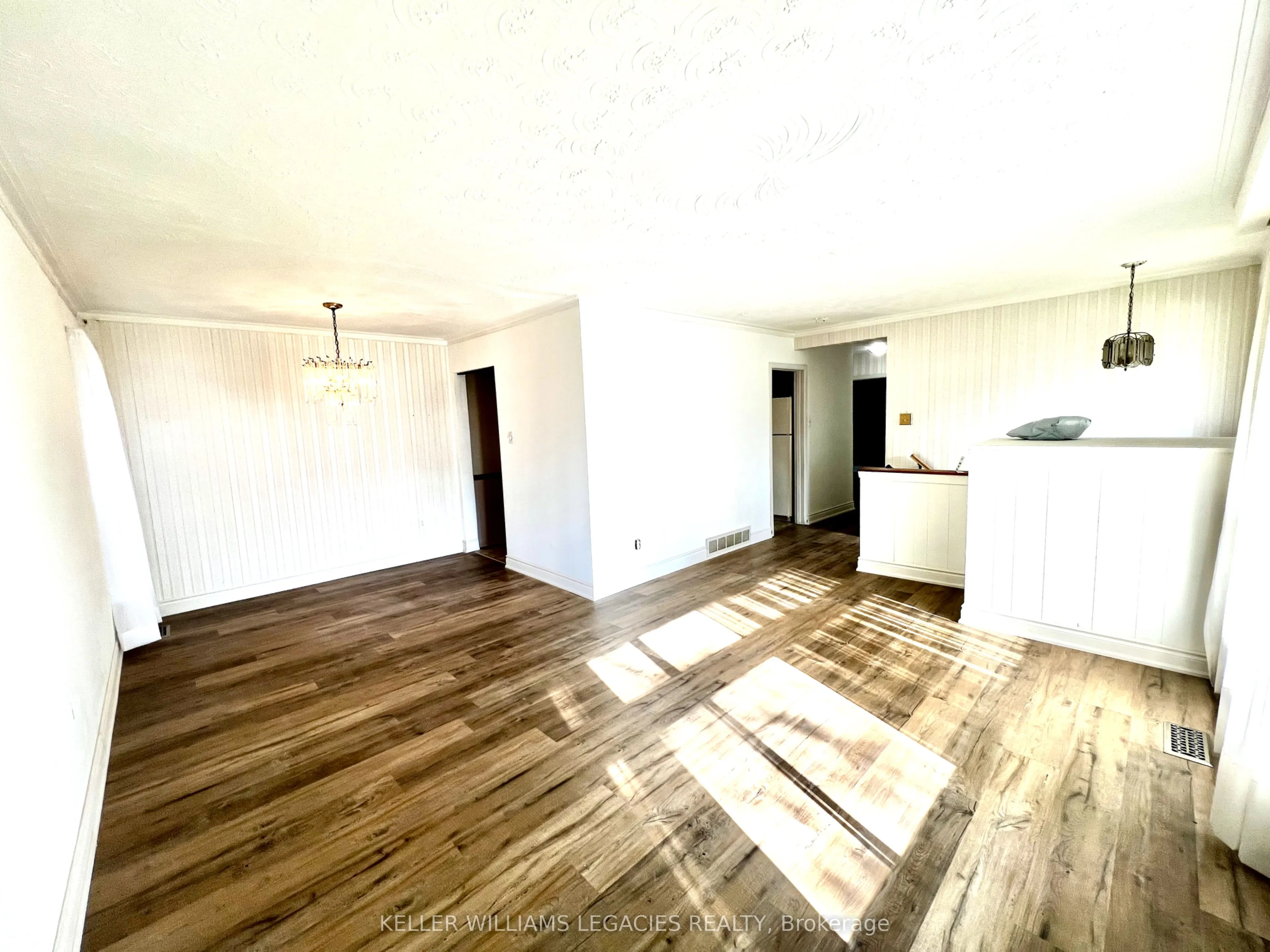 30 Gosling Road, #Main