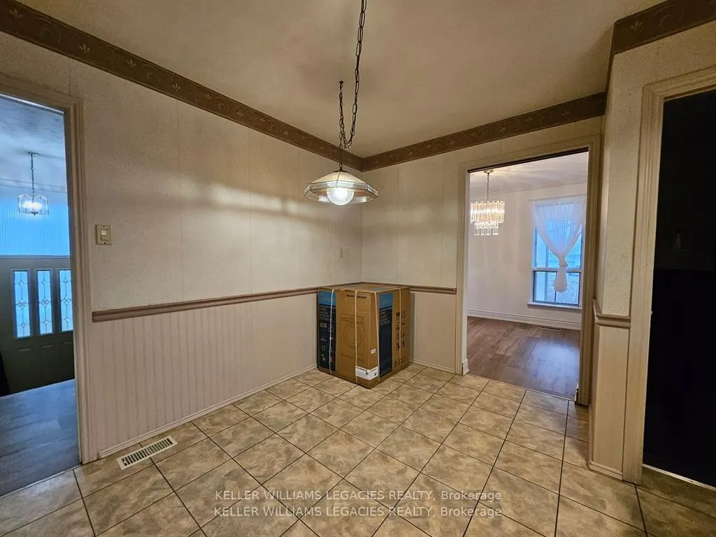 30 Gosling Road, #Main