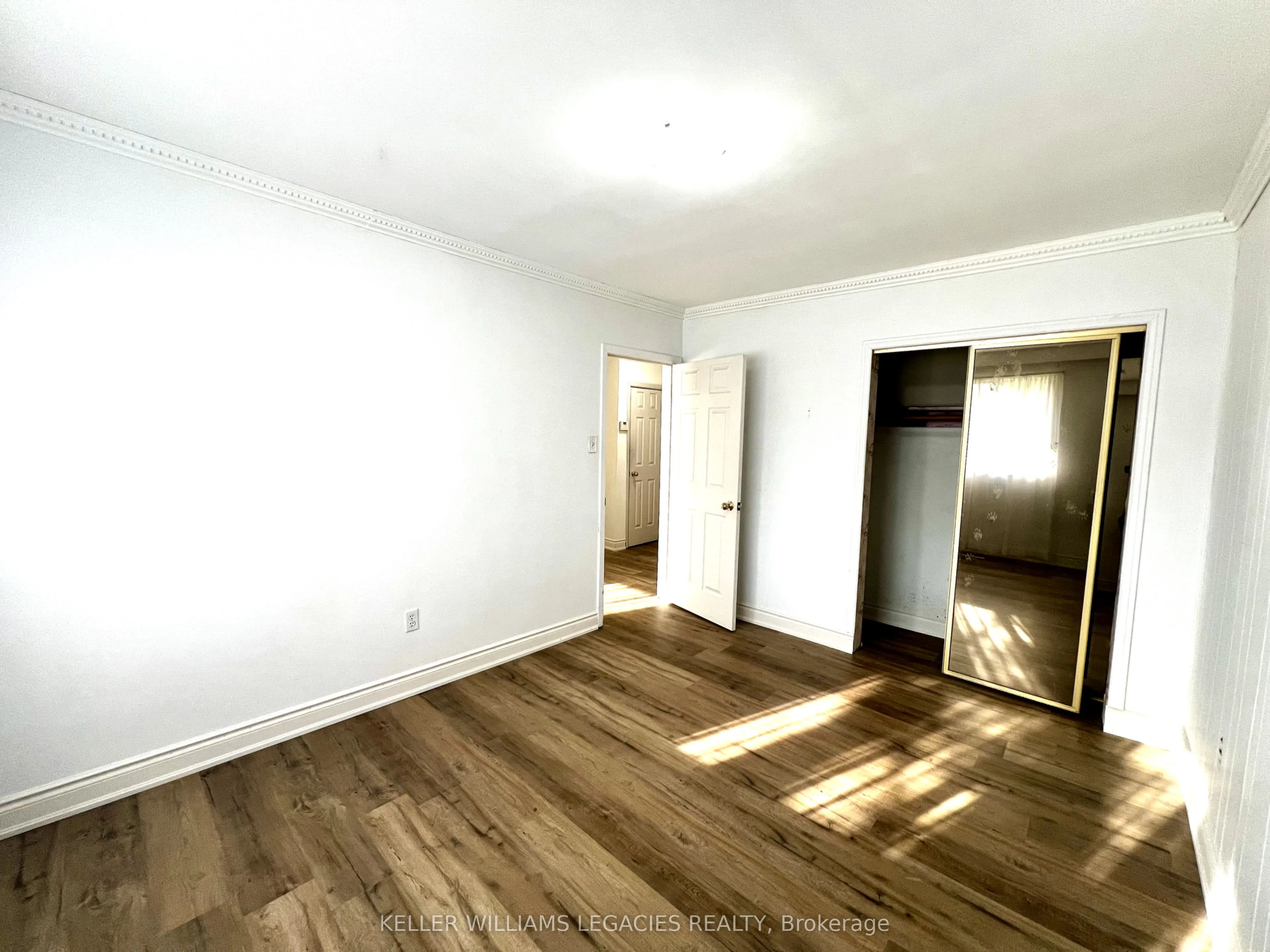 30 Gosling Road, #Main