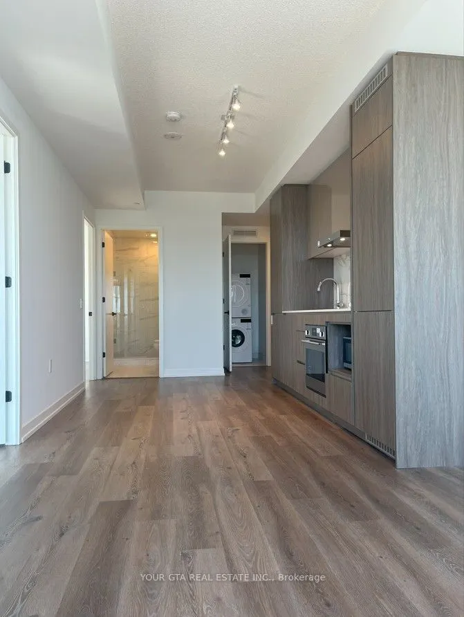 28 Interchange Way, #2912