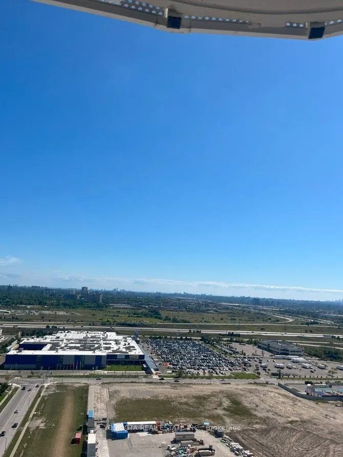 28 Interchange Way, #2912