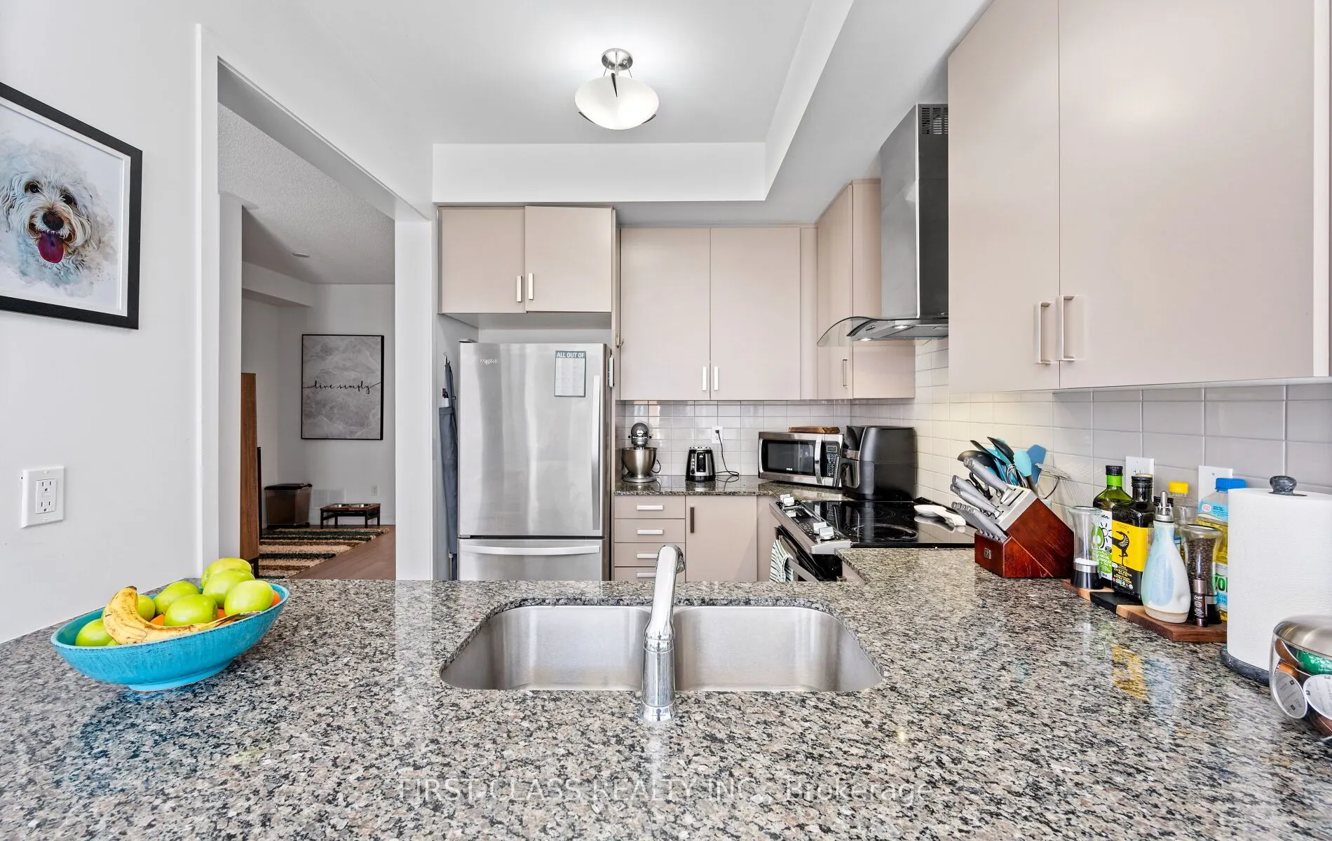 107 Knott End Crescent