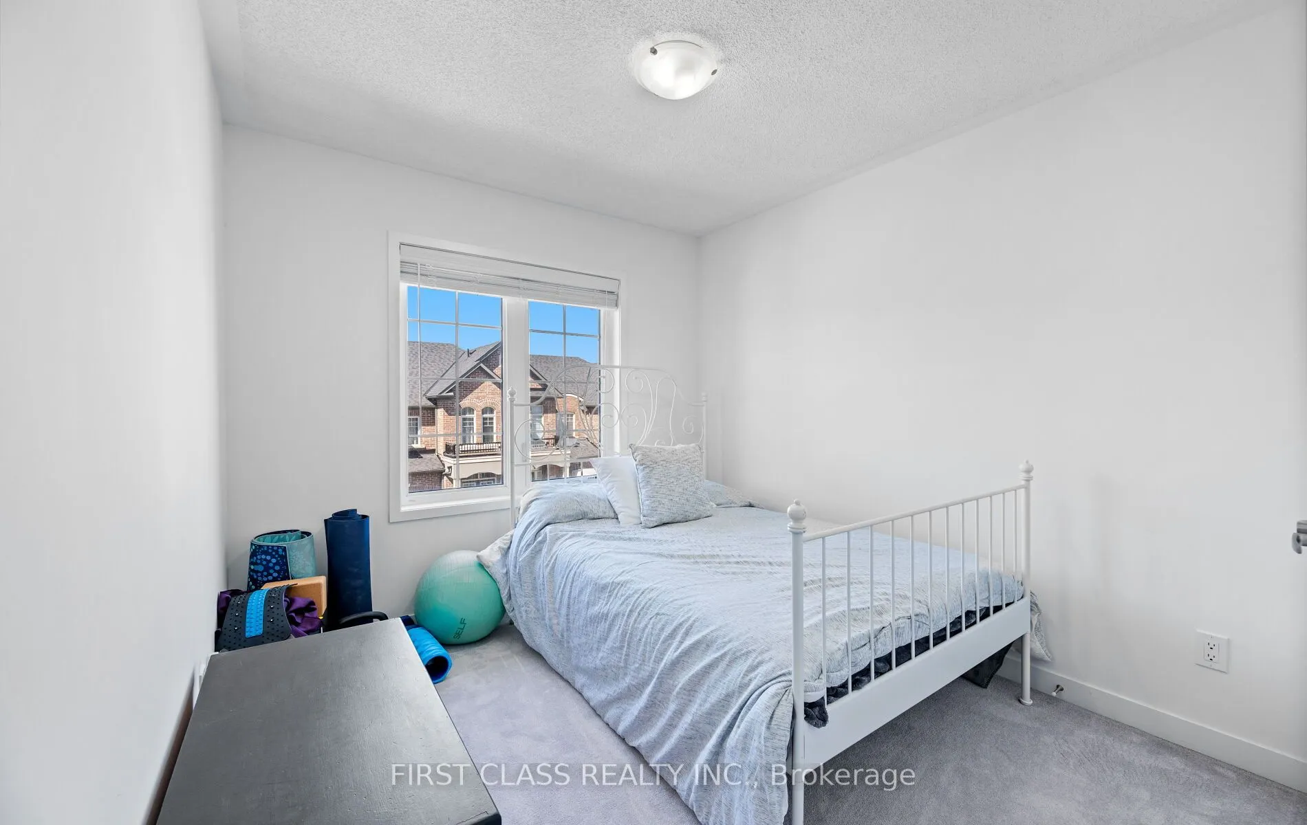 107 Knott End Crescent