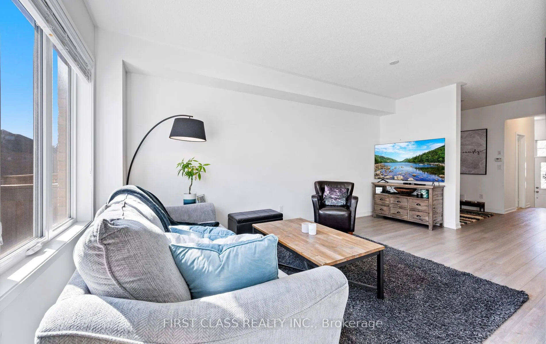 107 Knott End Crescent