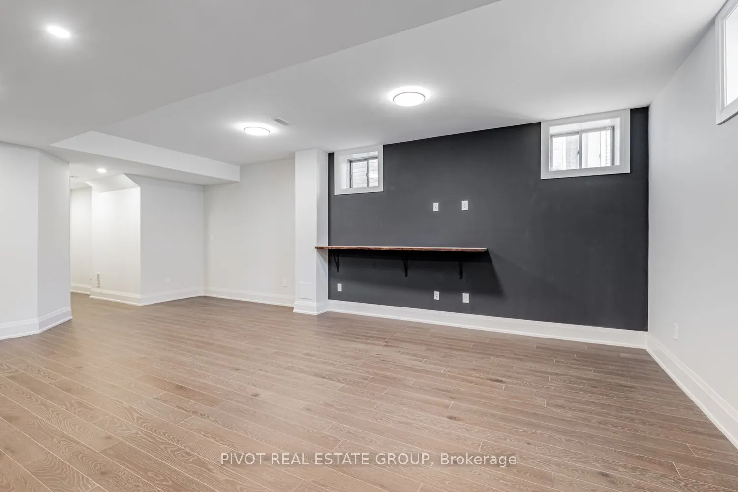 4 Clara May Avenue