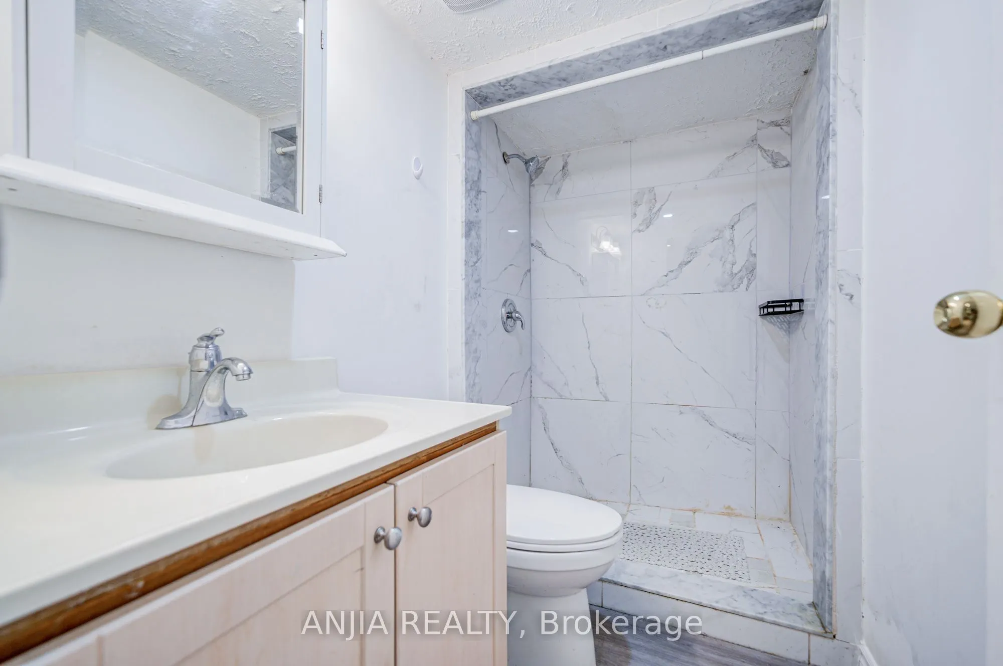 5 Beaverton Road S