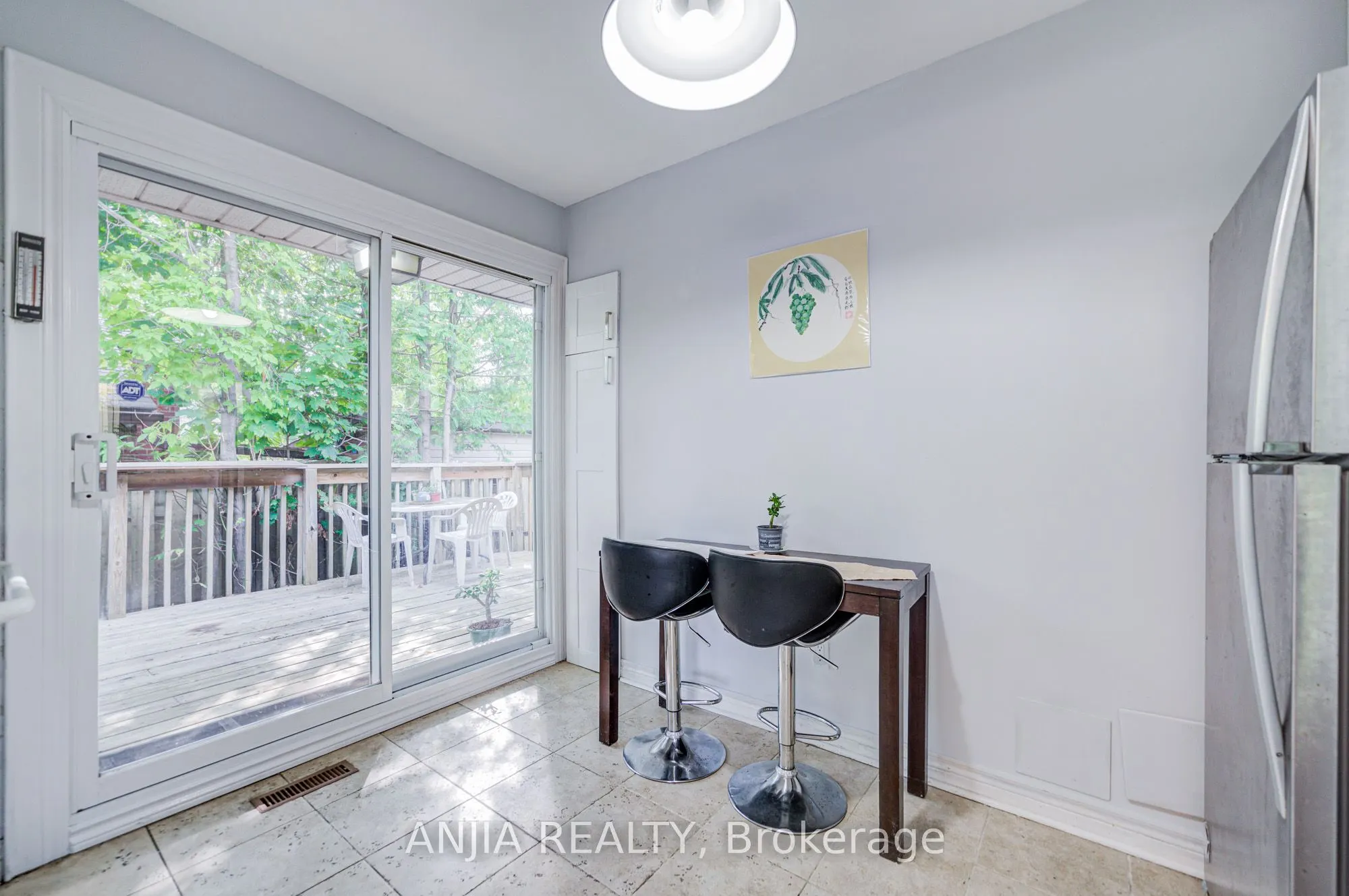 5 Beaverton Road S