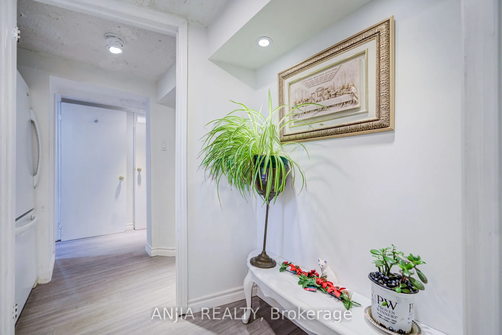 5 Beaverton Road S
