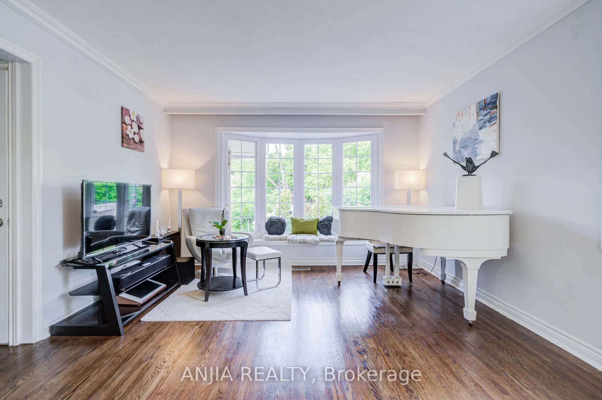 5 Beaverton Road S
