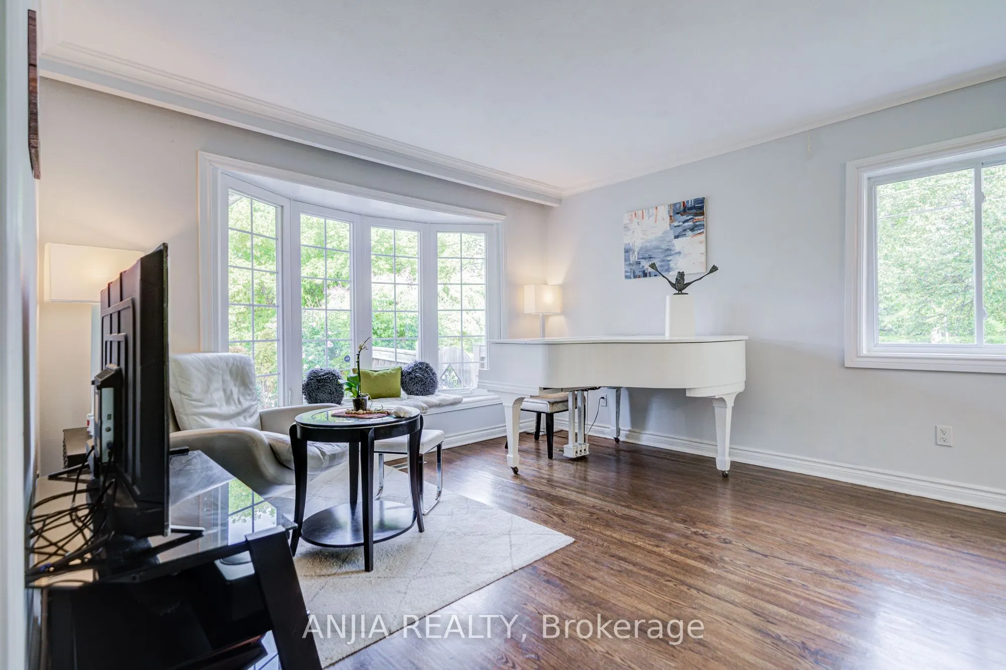 5 Beaverton Road S