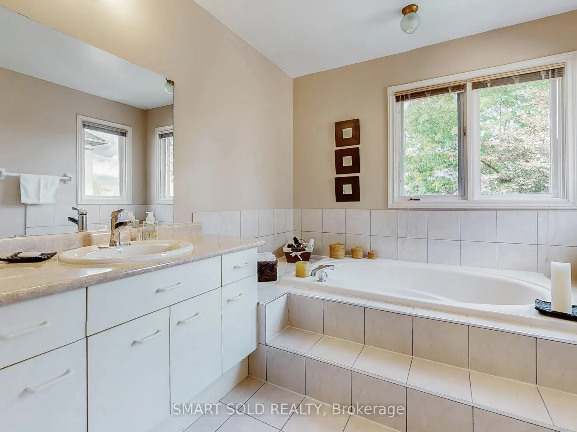 611 Gagnon Place