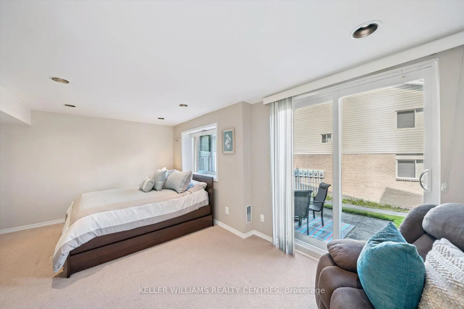 597 Gibney Crescent, #597