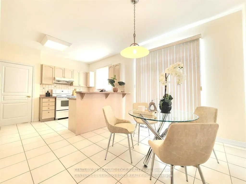 48 Starhill Crescent