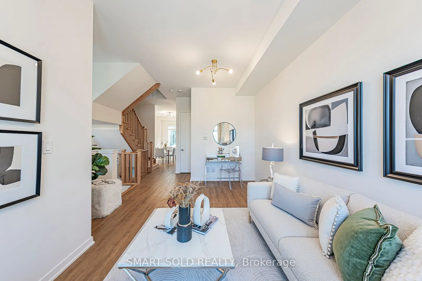 17 Armillo Place