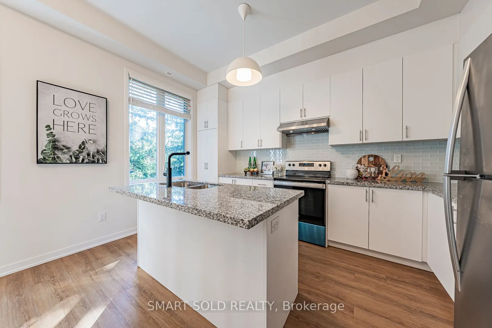 17 Armillo Place