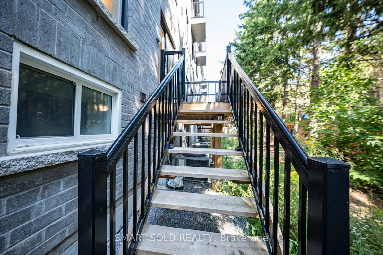 17 Armillo Place