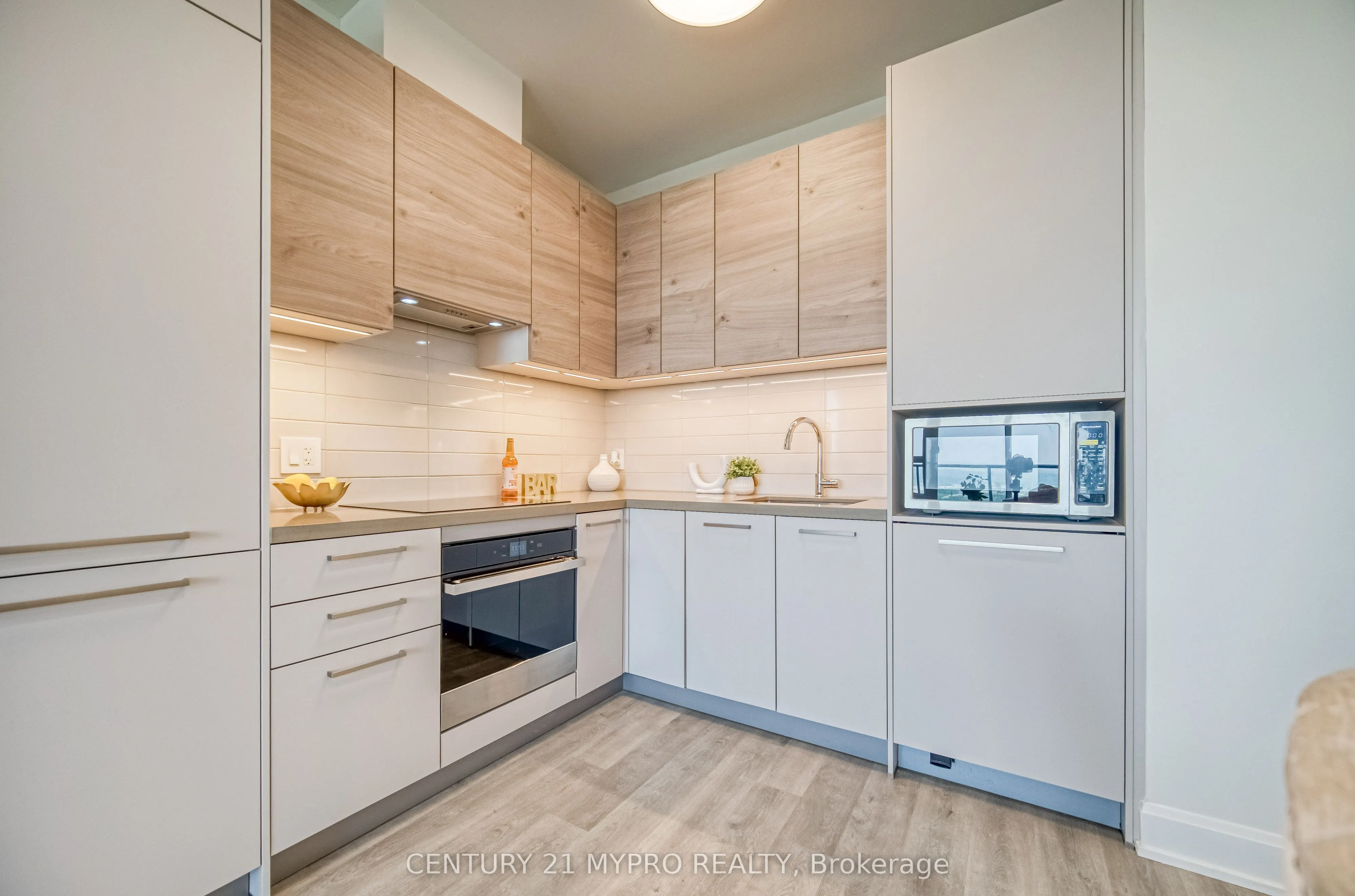 12 Gandhi Lane, #2811