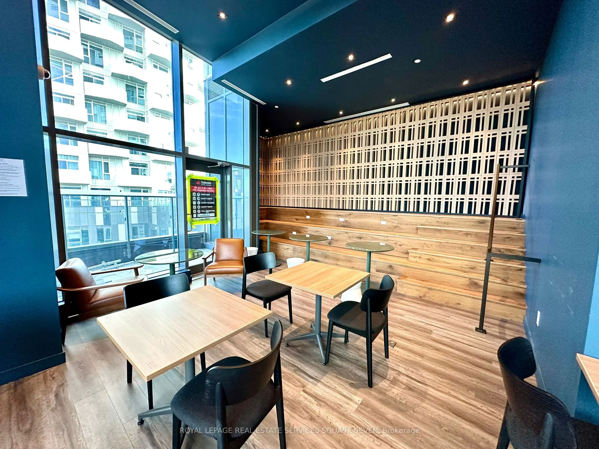 10 Abeja Street, #427