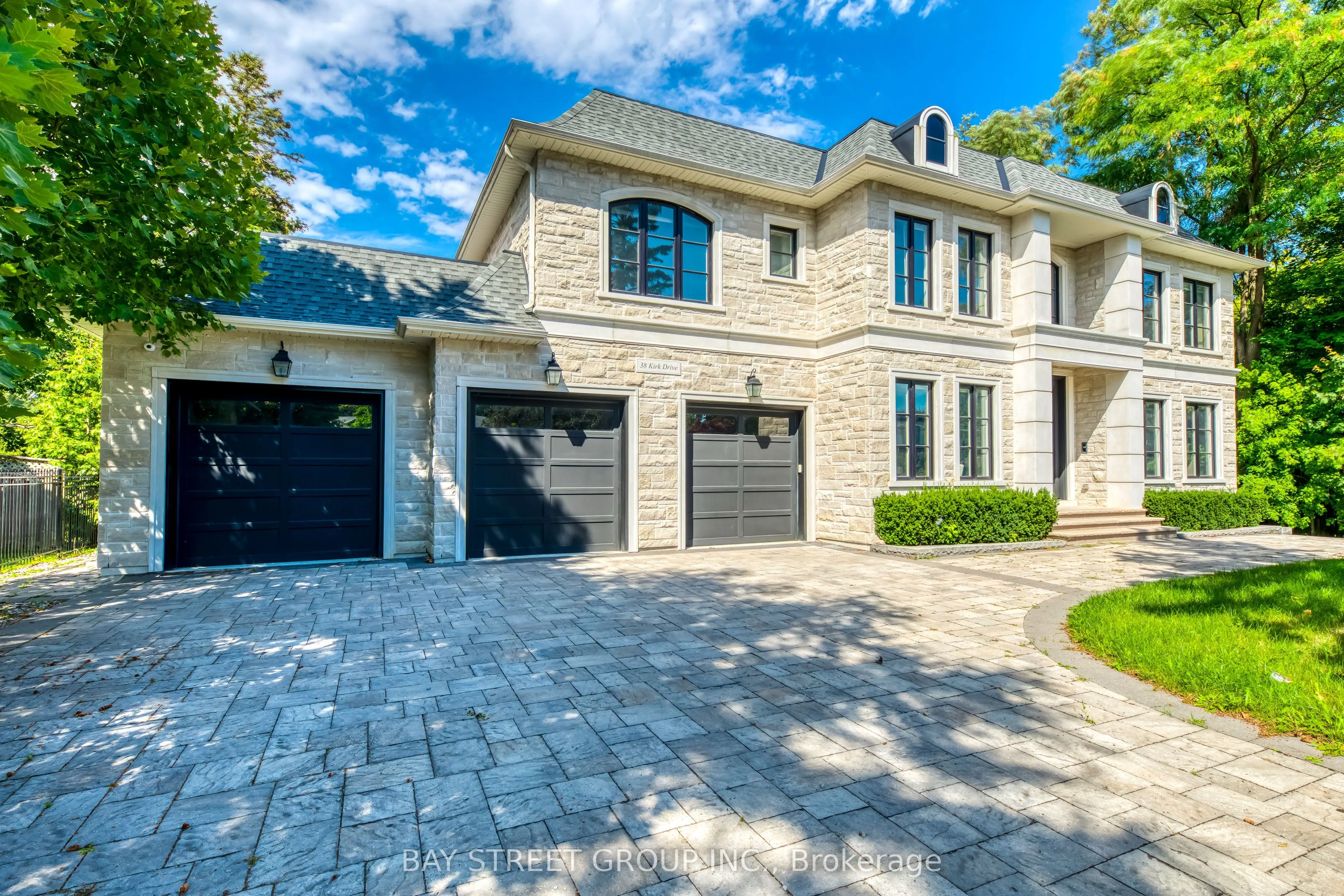 38 Kirk Drive