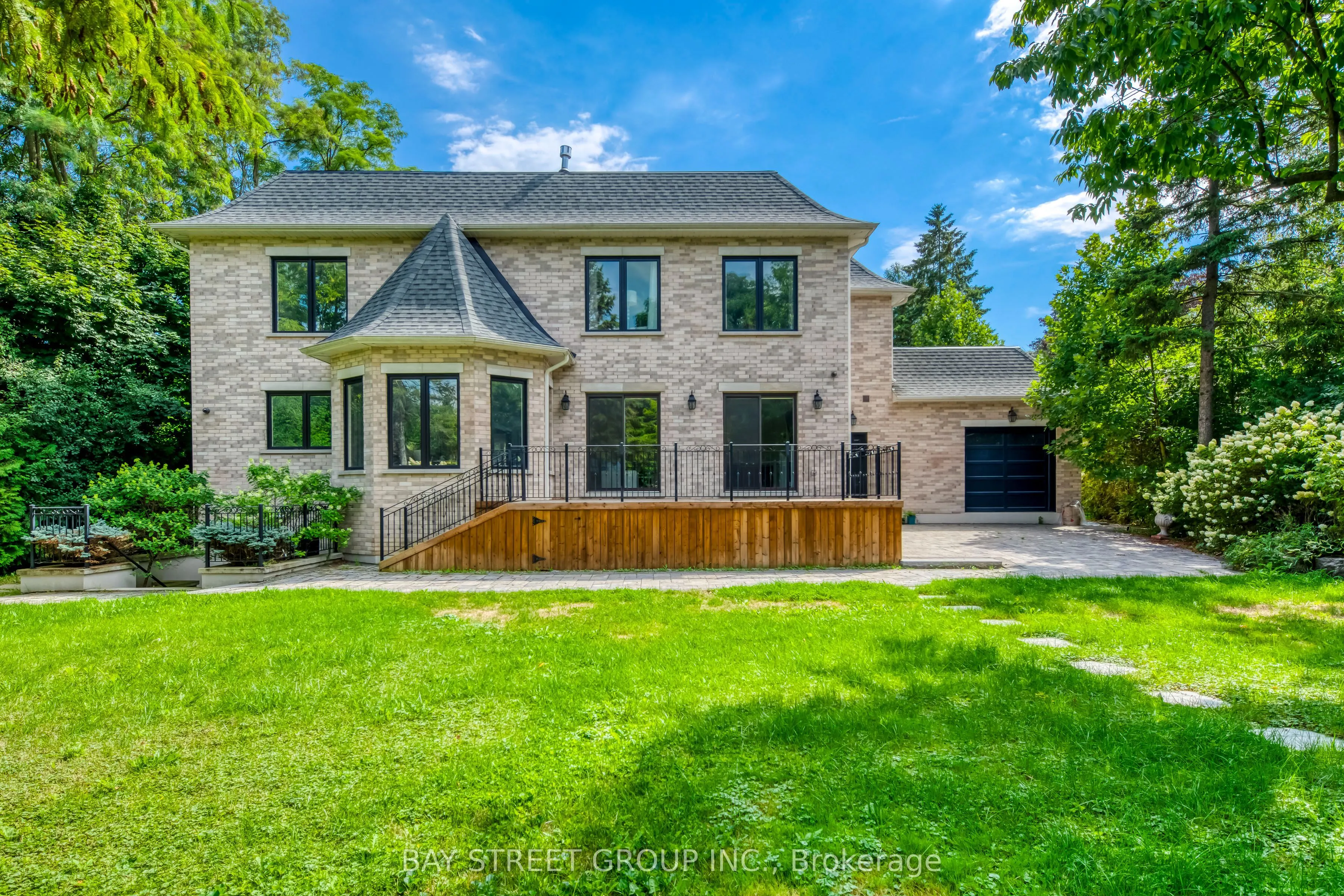 38 Kirk Drive