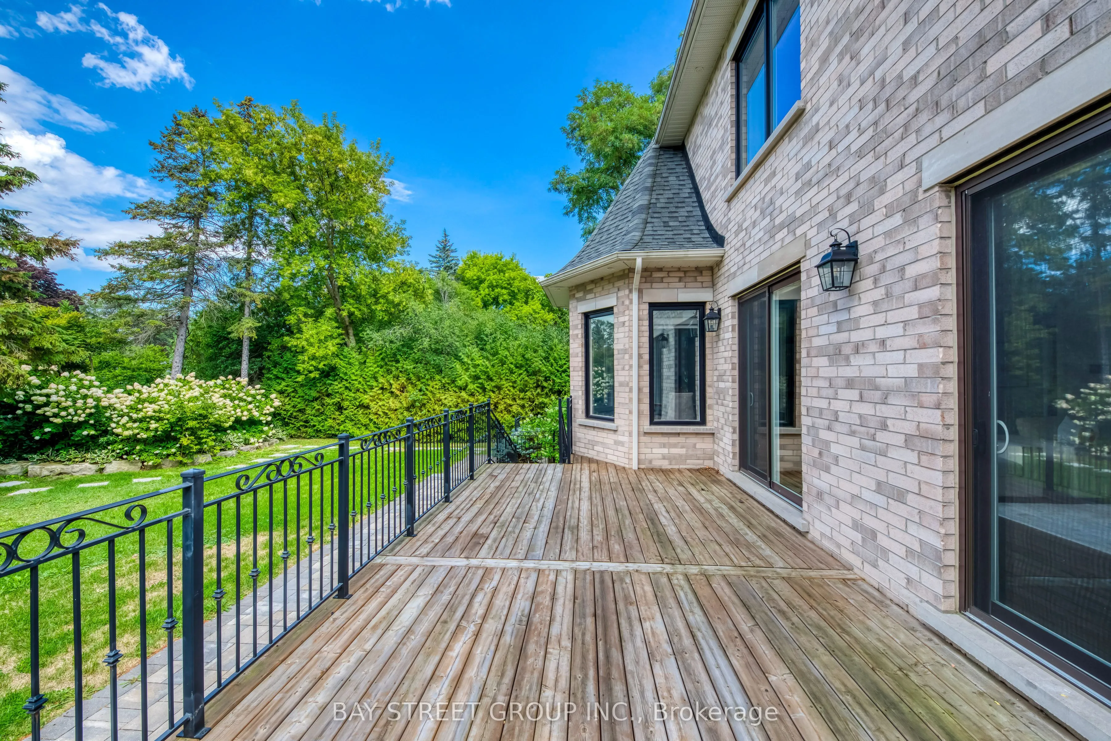 38 Kirk Drive