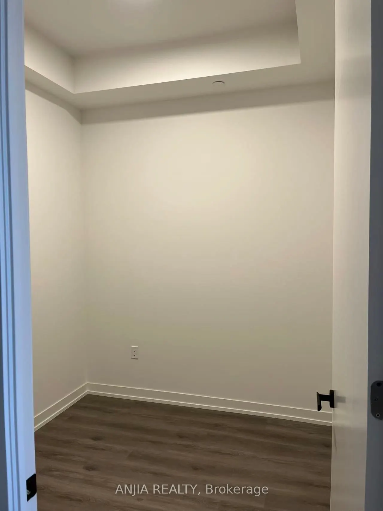 225 Commerce Street, #5803