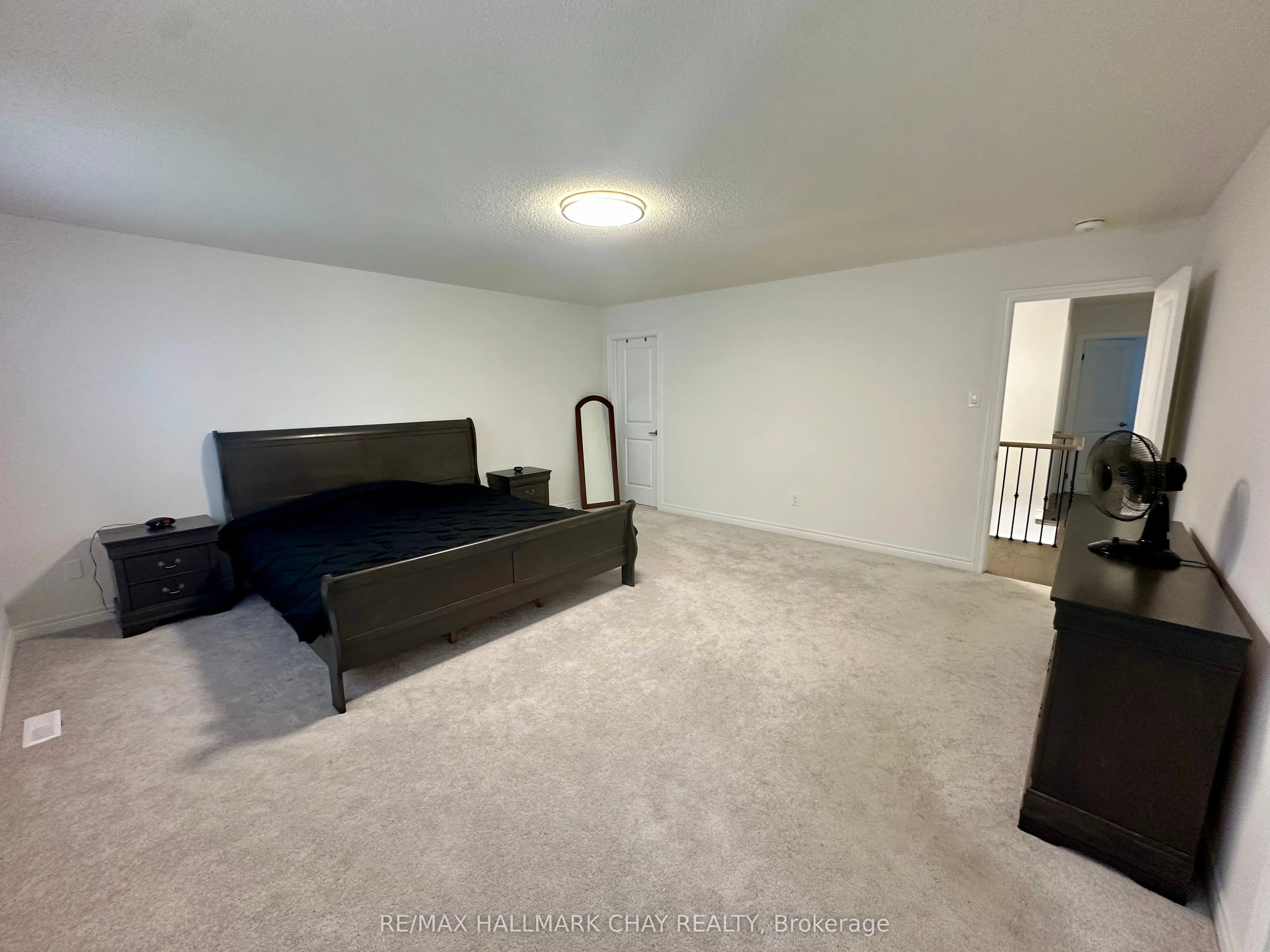 4 Wakefield Boulevard