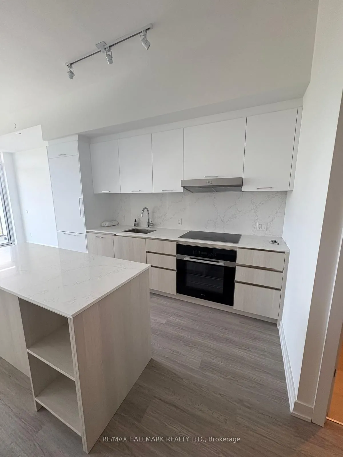 8188 Yonge Street, #606 N