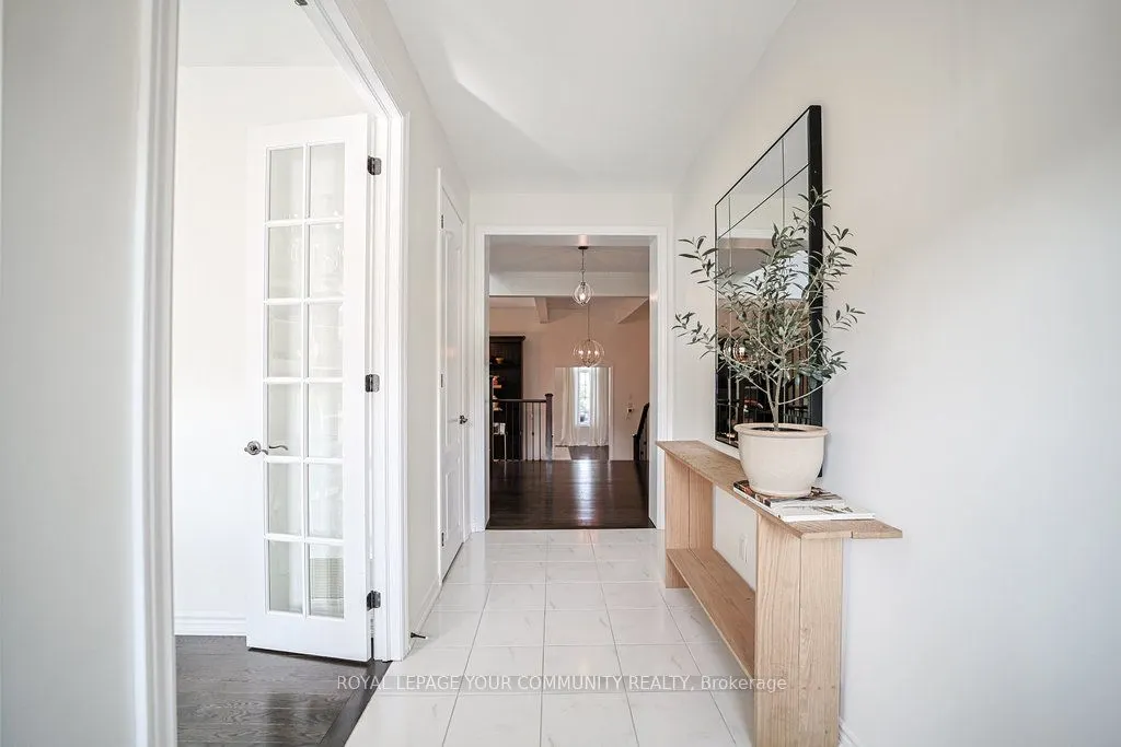 33 Deepwood Crescent