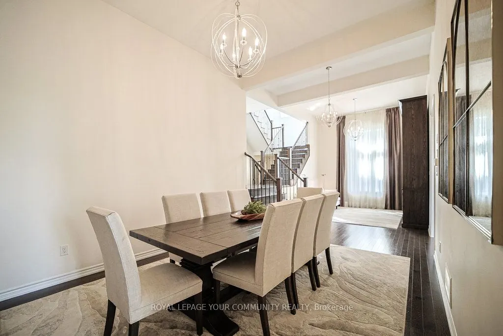33 Deepwood Crescent