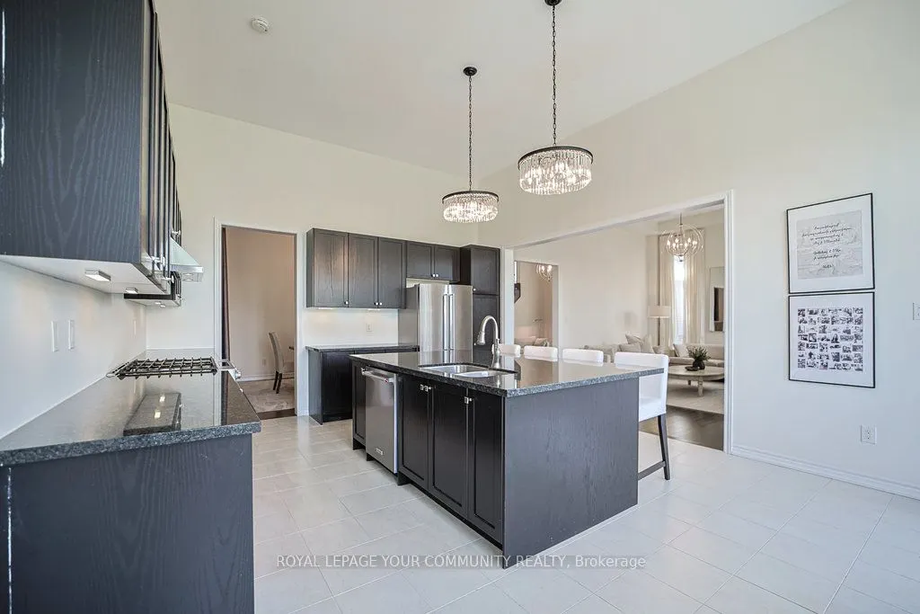 33 Deepwood Crescent