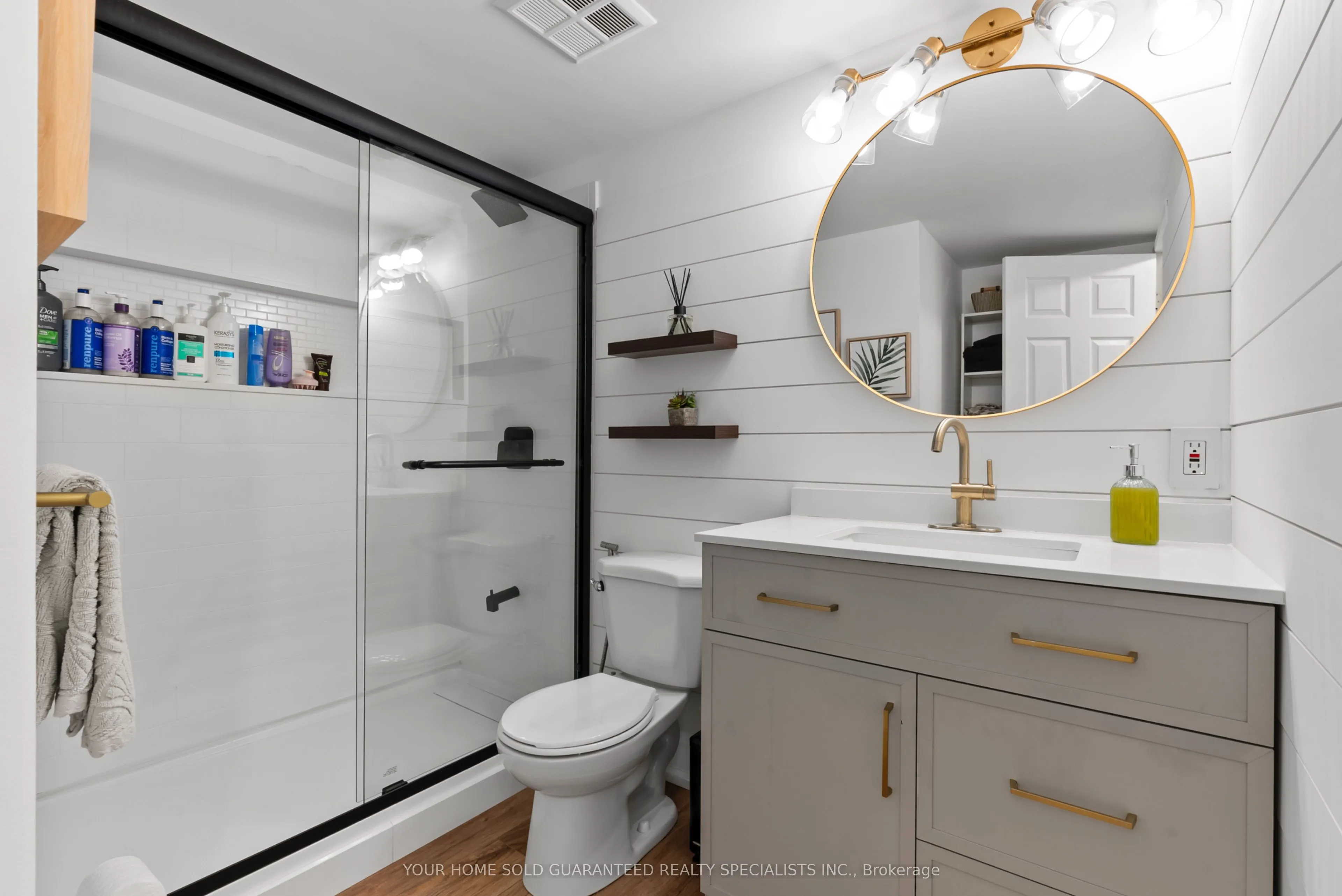 326 Major Mackenzie Drive E, #511