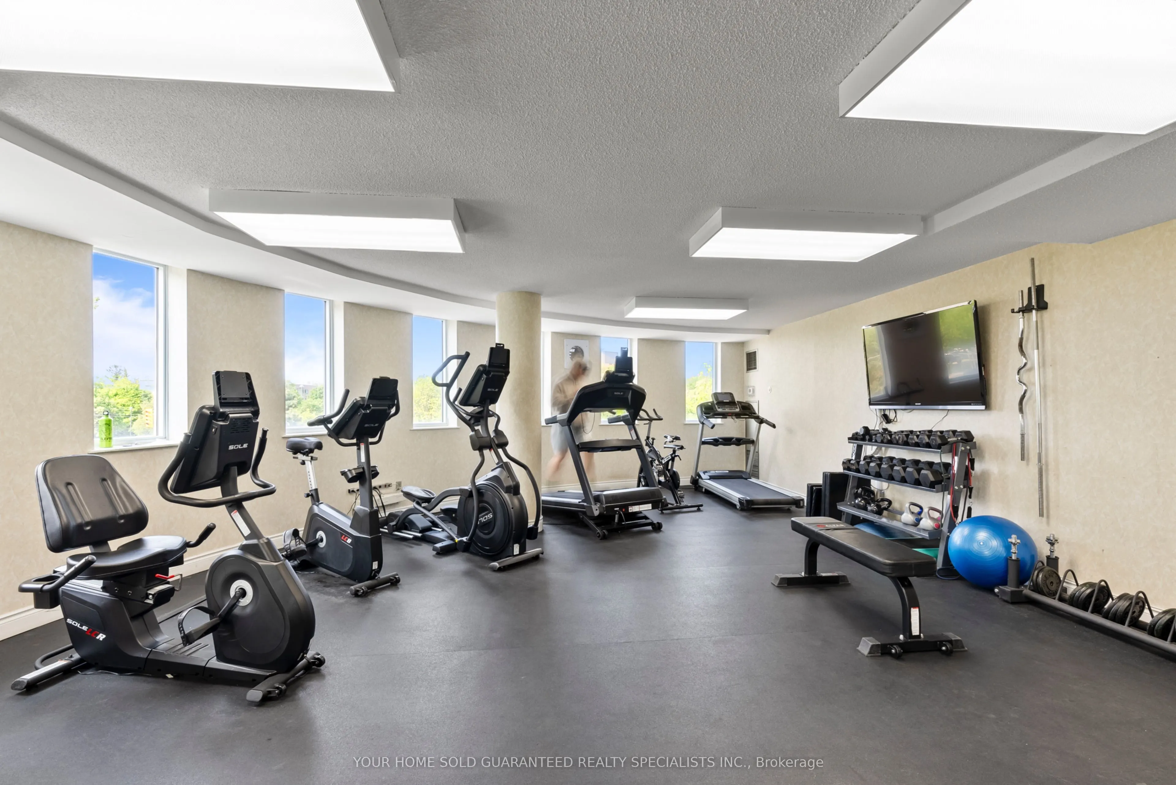 326 Major Mackenzie Drive E, #511