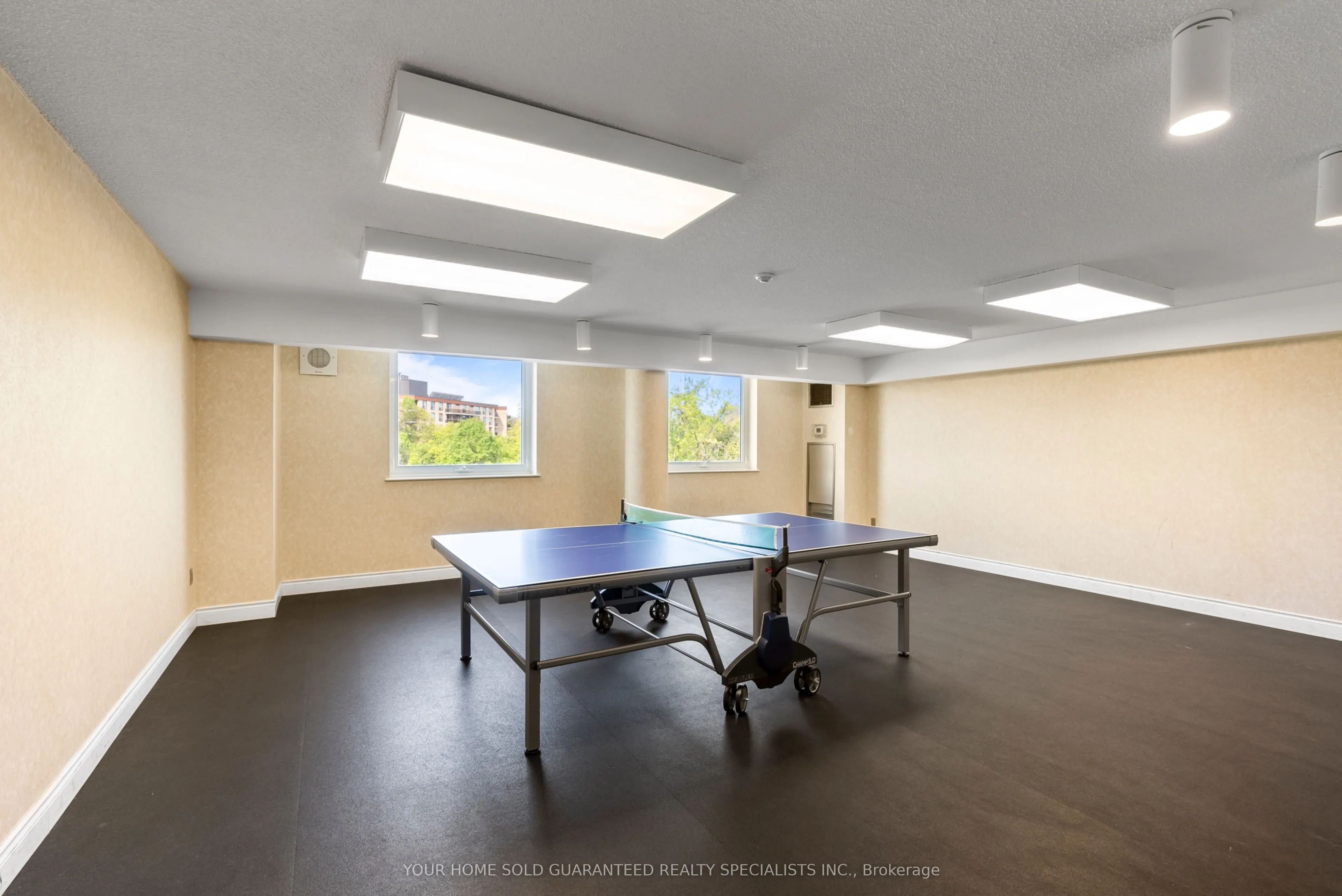 326 Major Mackenzie Drive E, #511