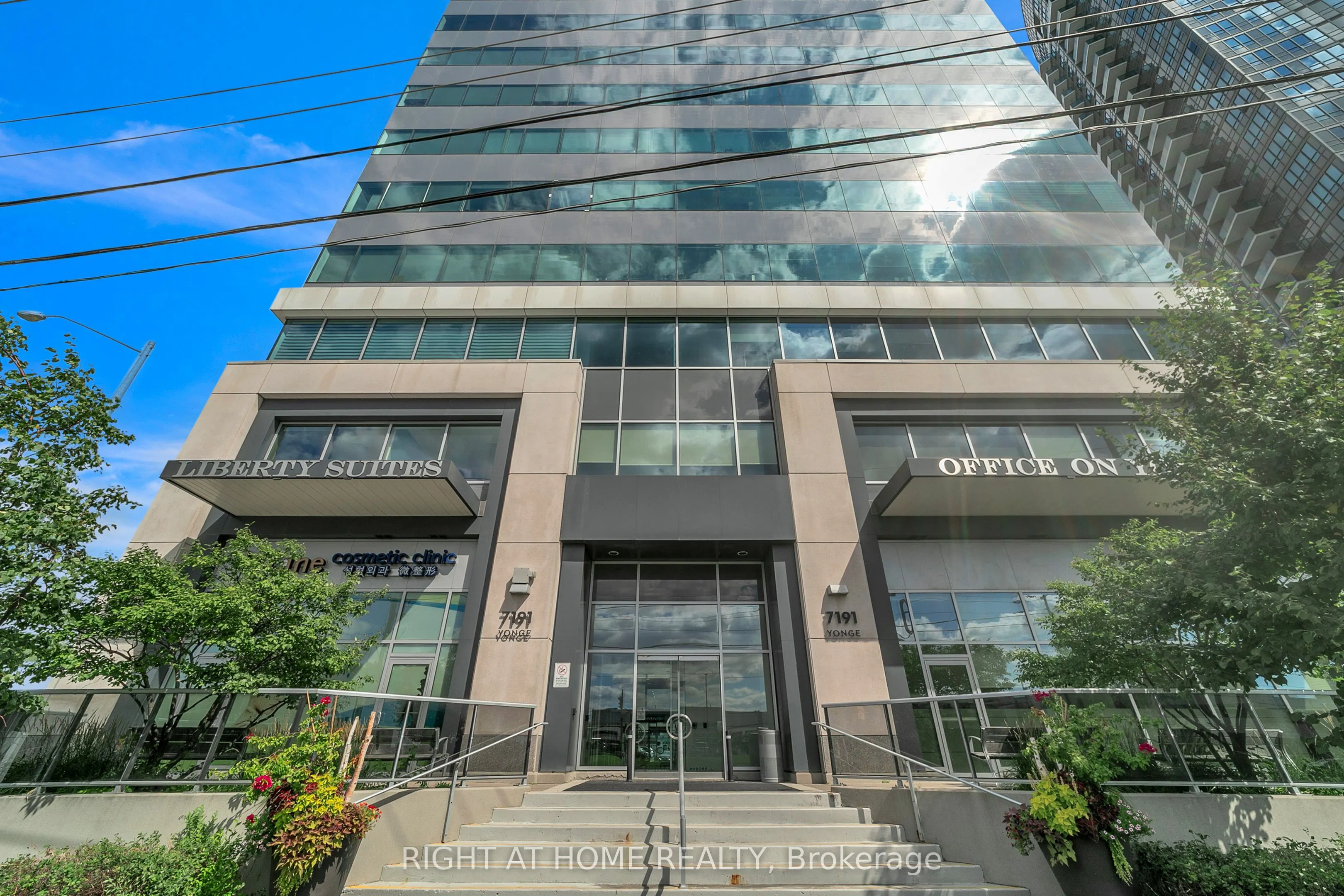 7191 Yonge Street
