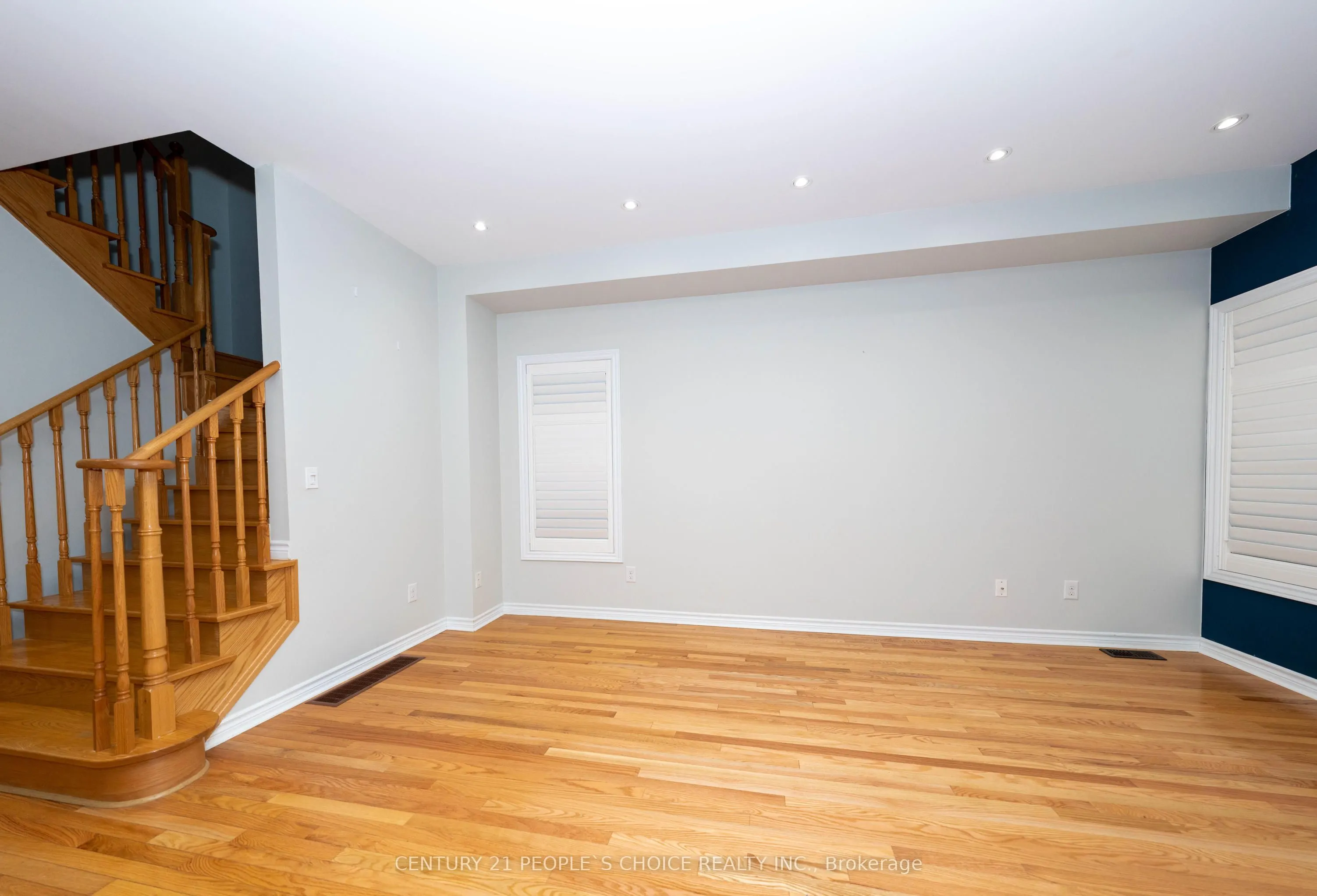 38 Vettese Court, #Upper