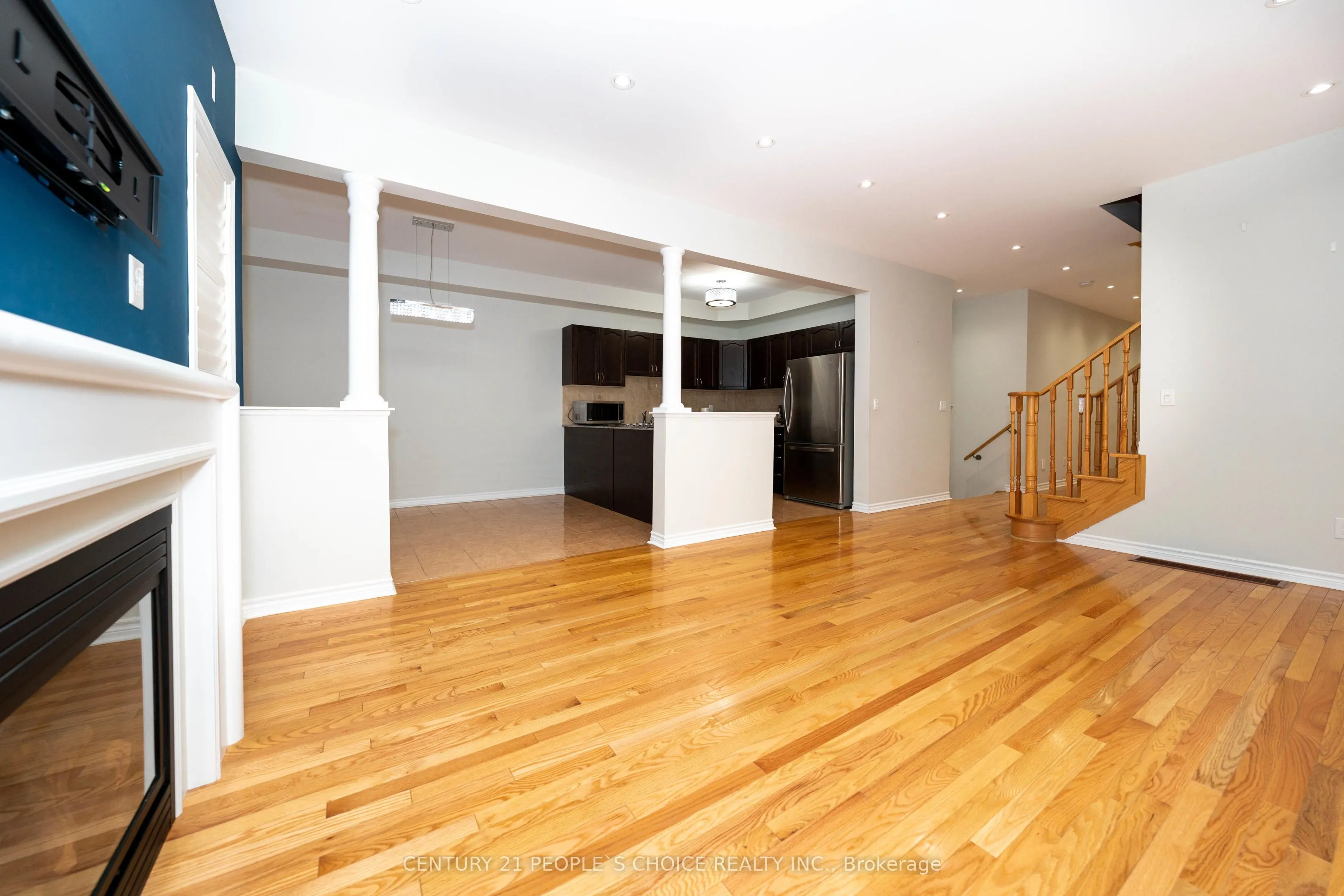 38 Vettese Court, #Upper