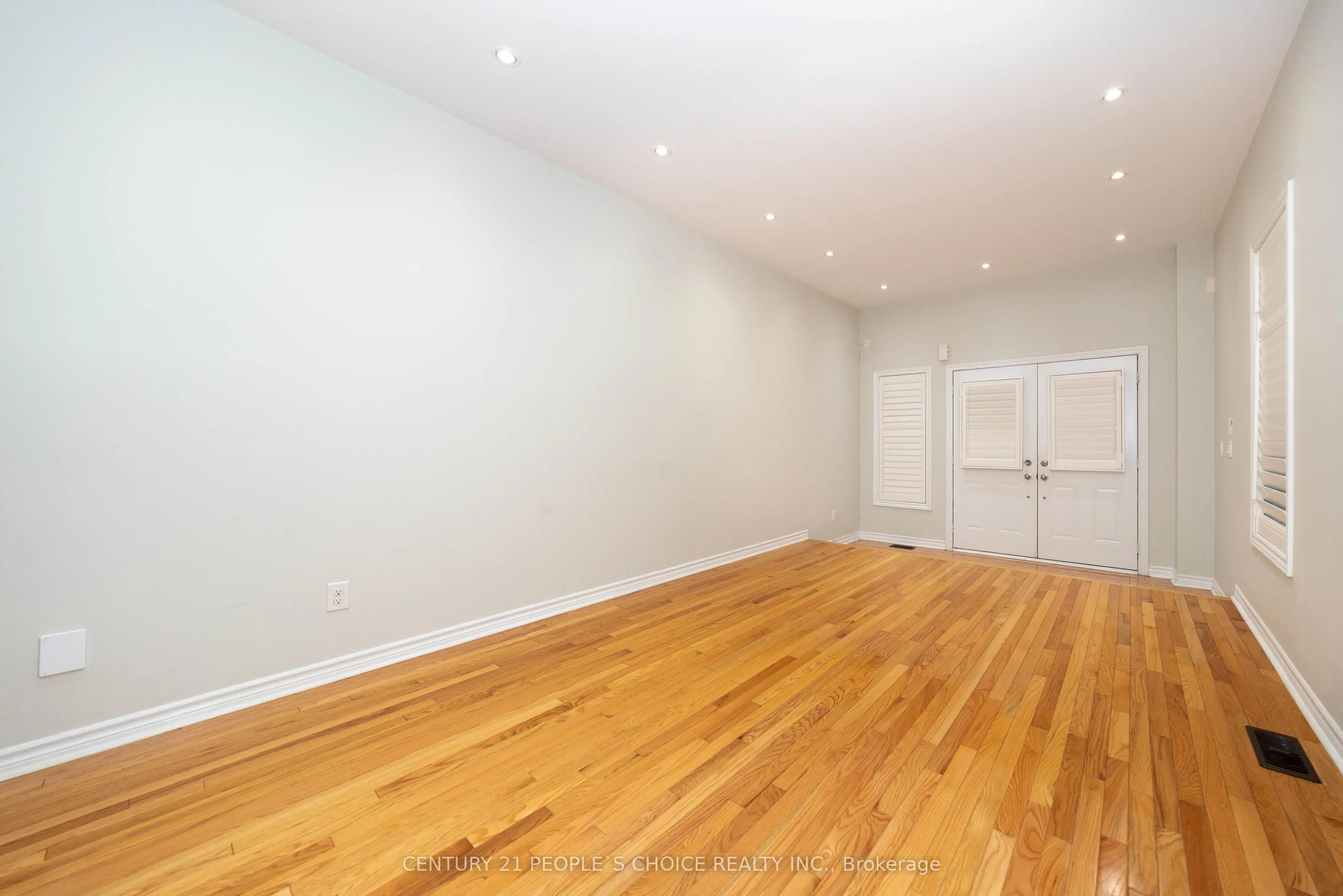 38 Vettese Court, #Upper