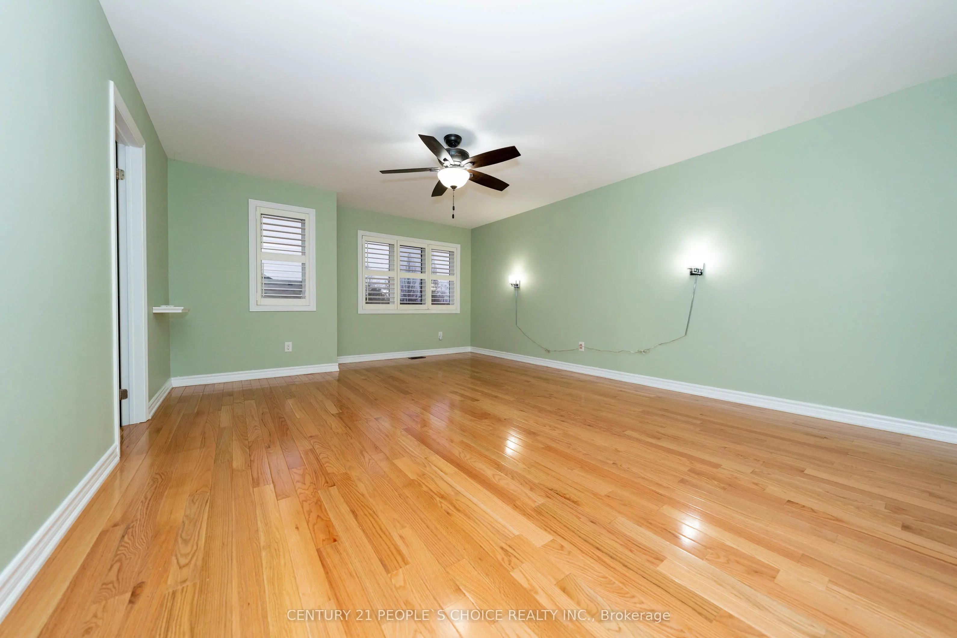38 Vettese Court, #Upper