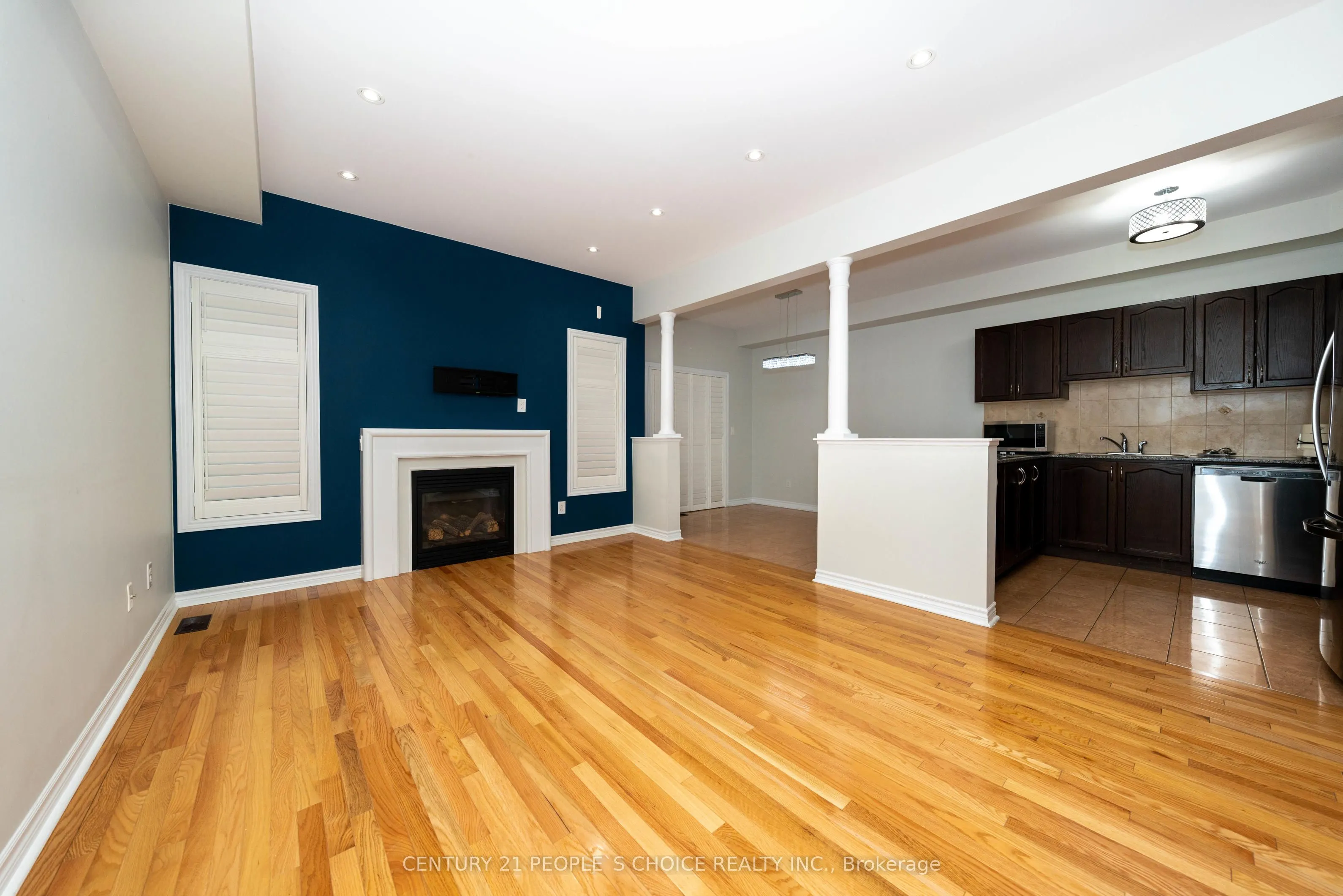 38 Vettese Court, #Upper