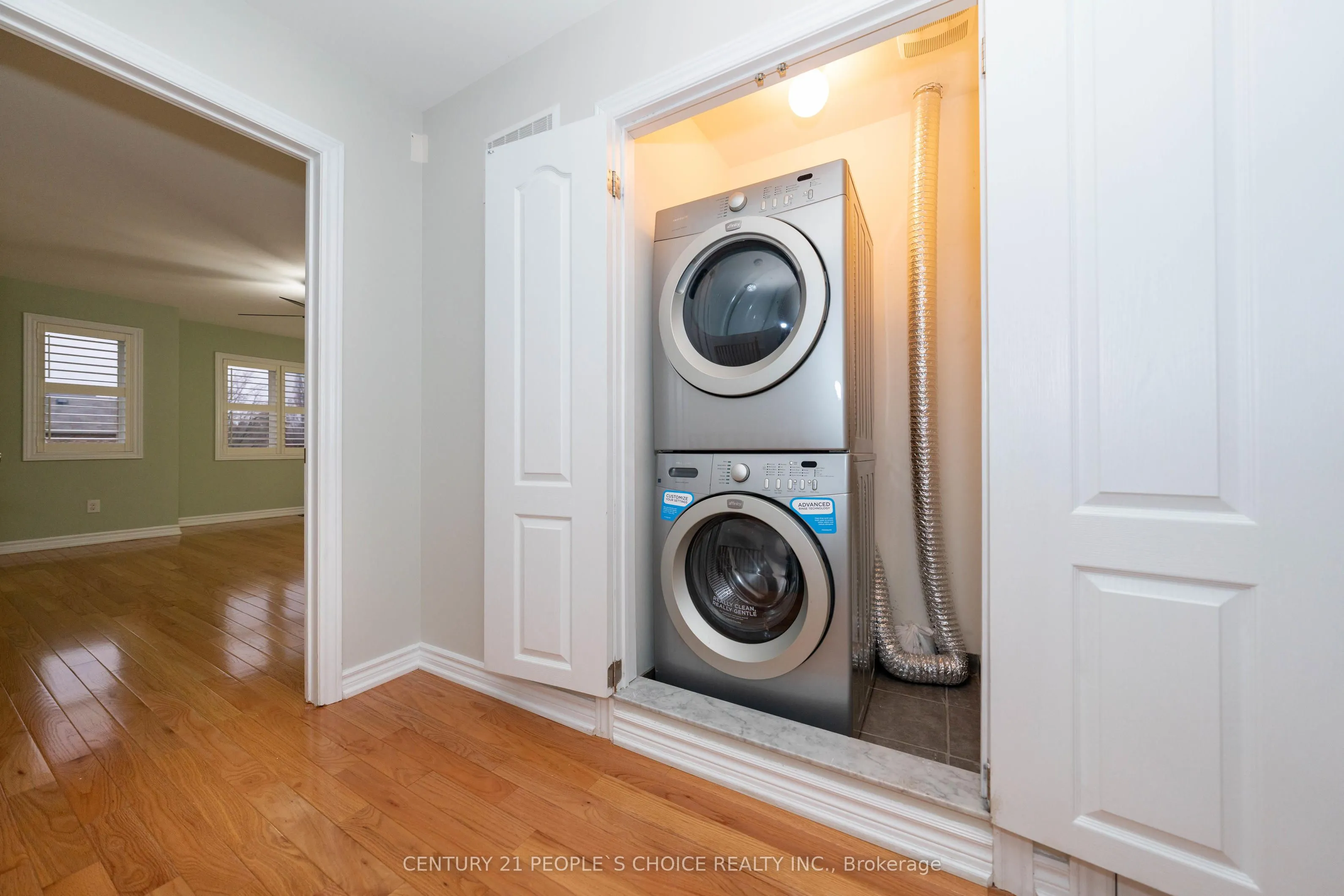 38 Vettese Court, #Upper