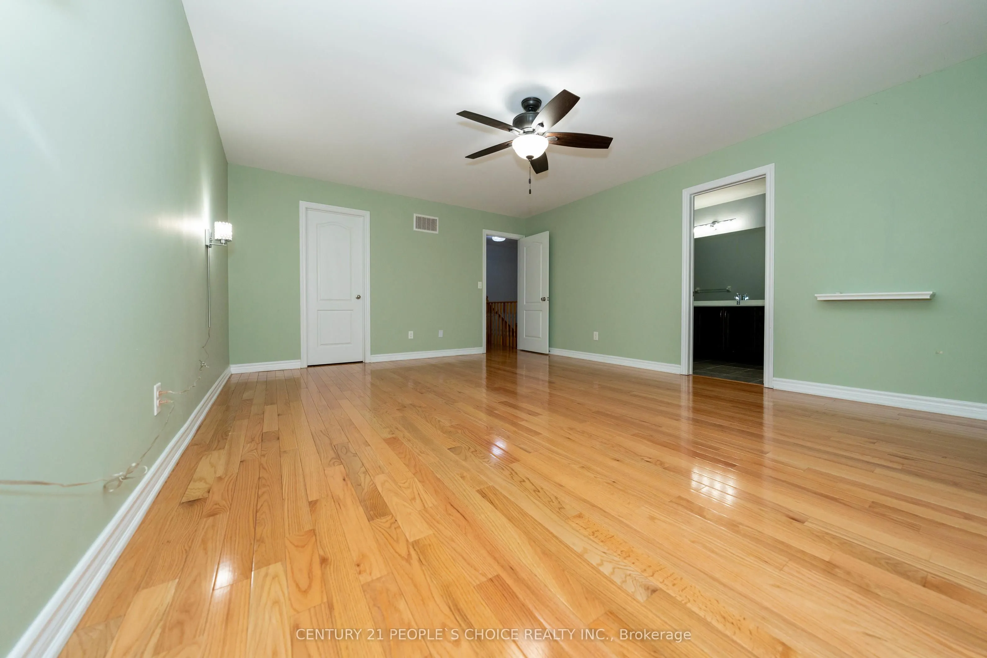 38 Vettese Court, #Upper