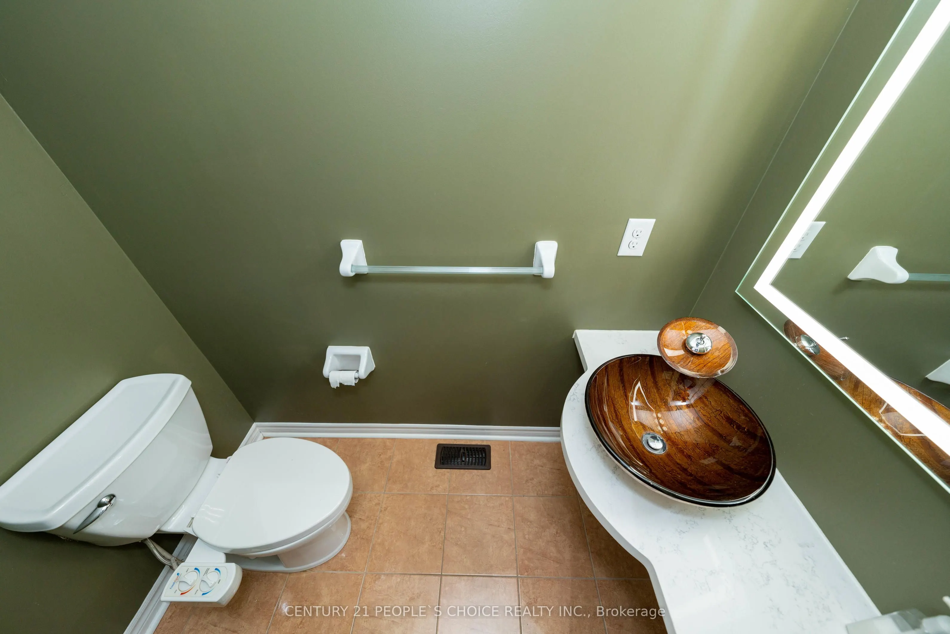 38 Vettese Court, #Upper
