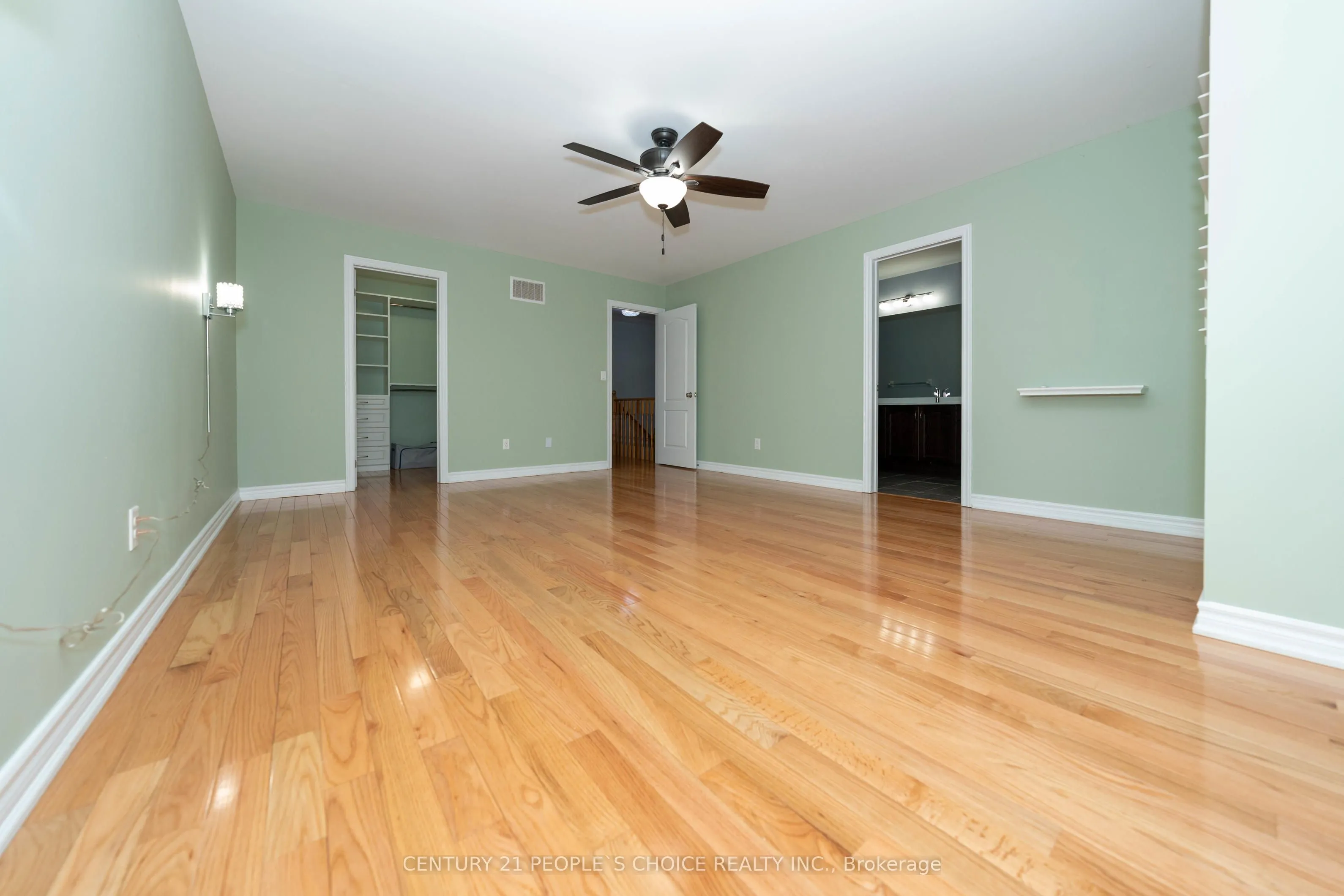 38 Vettese Court, #Upper